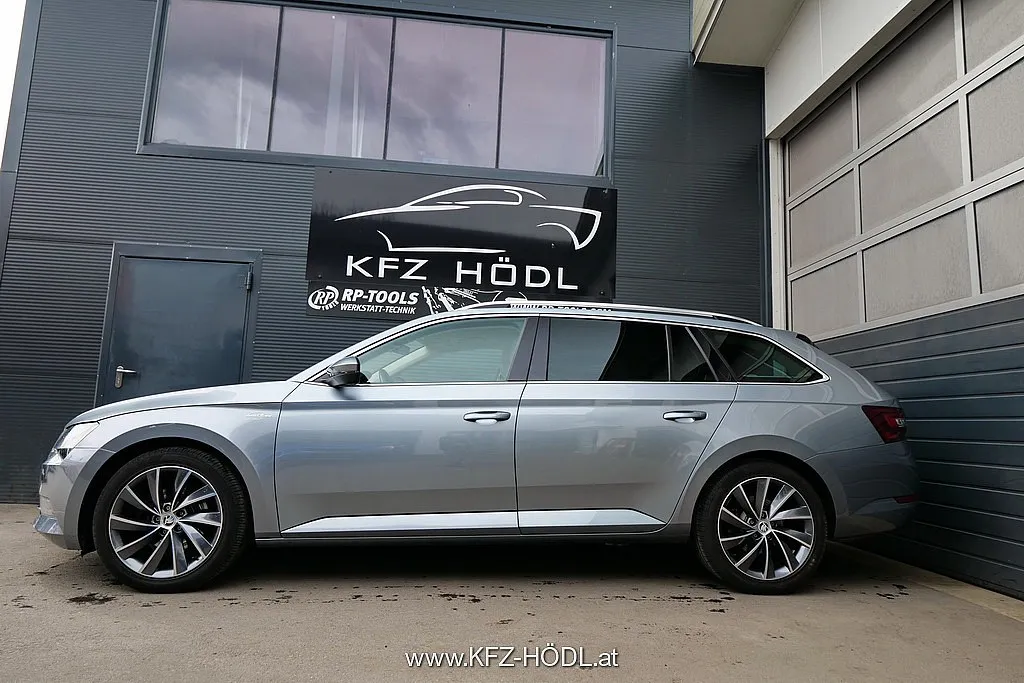 Skoda Superb 2,0 TDI 4×4 Laurin & Klement DSG Image 6