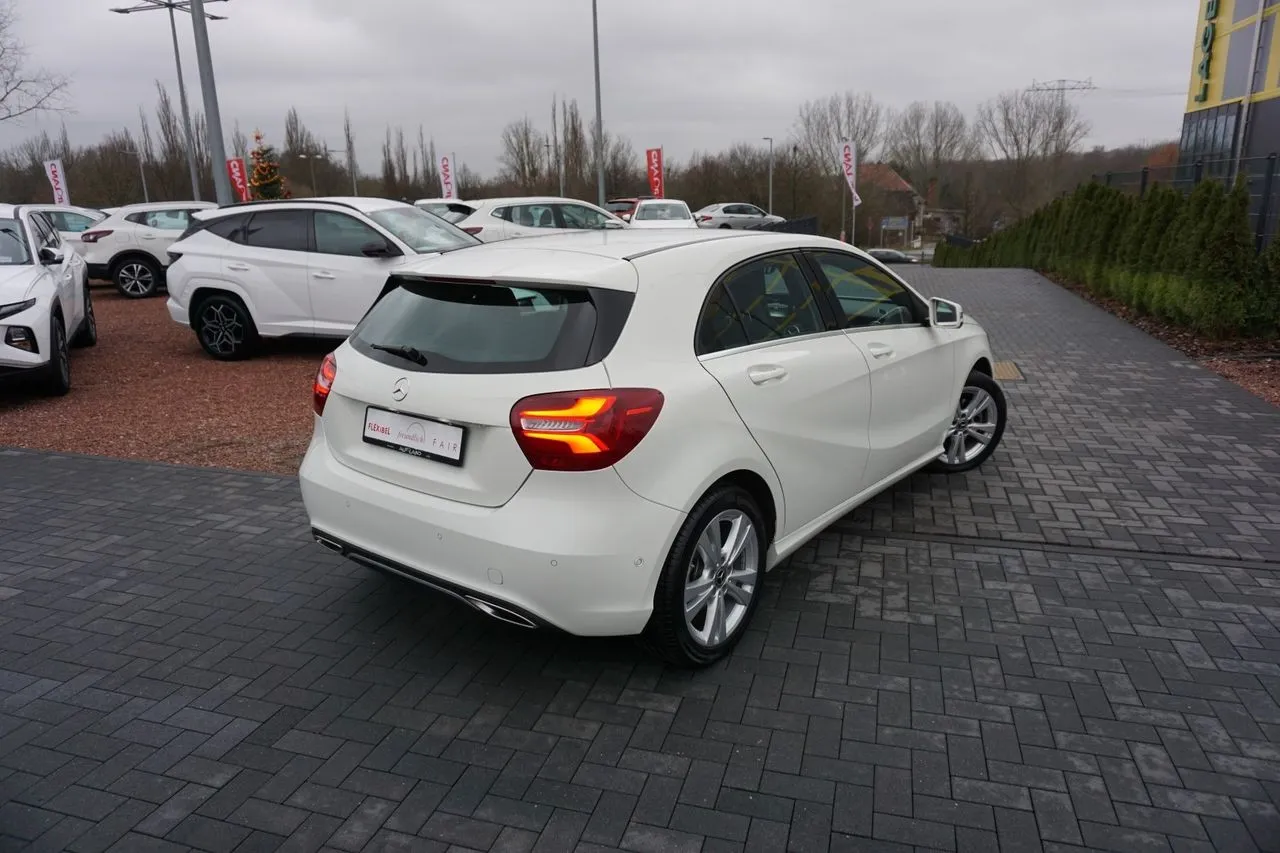 Mercedes-Benz A-Klasse A180 Navi...  Image 4