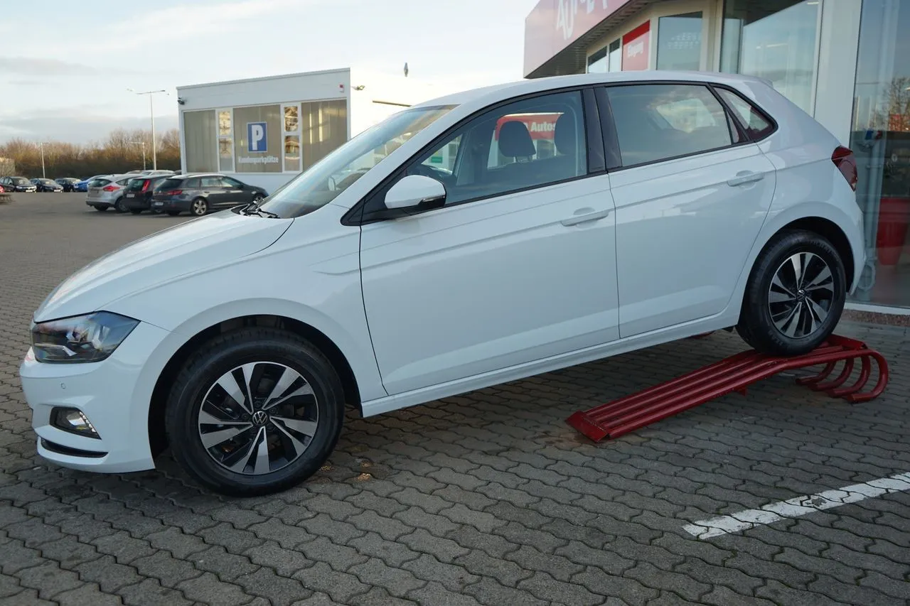 Volkswagen Polo 1.0 TSI DSG Sitzheizung...  Image 2